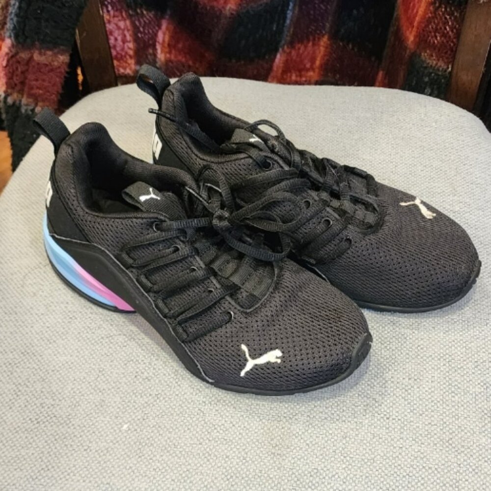 Kids Puma Sneakers Size 4.5